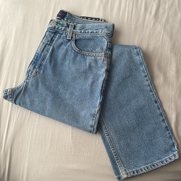 Classic fit med wash Tommy Hilfiger denim Jeans - Picture 2 of 8